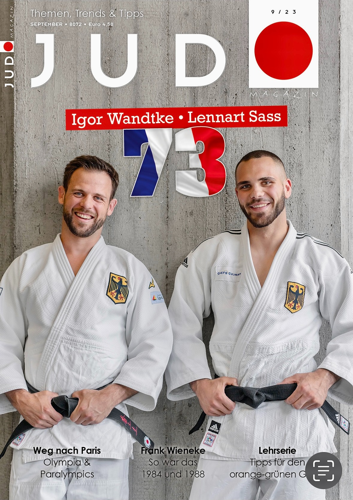 Lennart Sass und Igor Wandtke im weißen Judogi mit Bundesadler auf dem Cover des JUDO Magazins 9/23